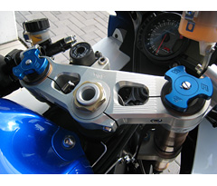 GSX-R1000(07-08) トリプルクランプ